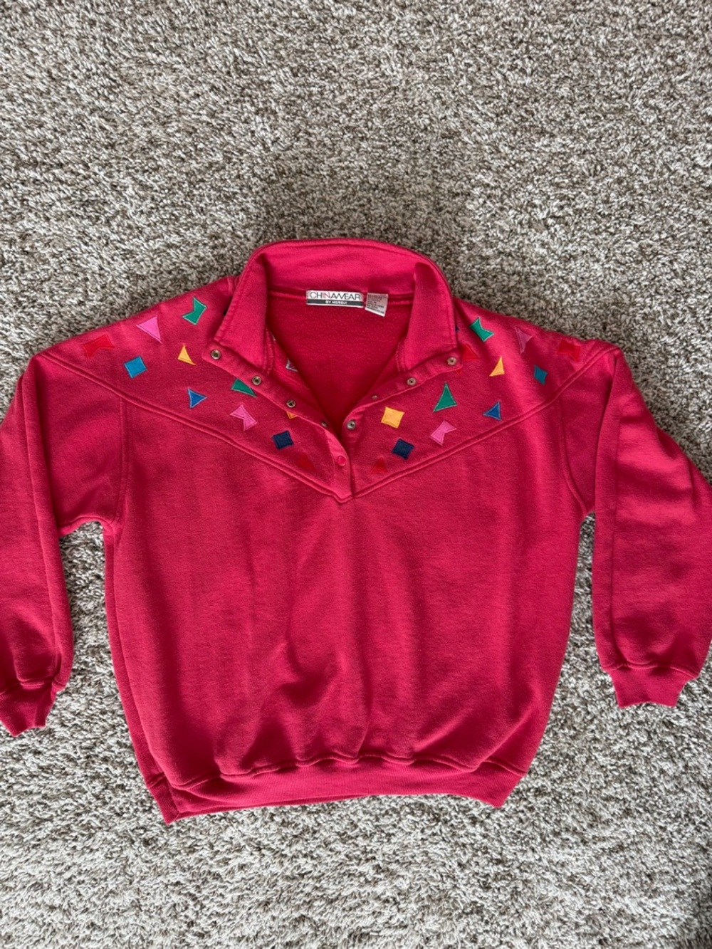 Vintage Pink/Red Pullover Sweatshirt with Multicolor Embroidered Shapes